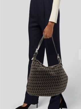 Fendi Oyster
Zucchino FF Canvas Shoulder Bag